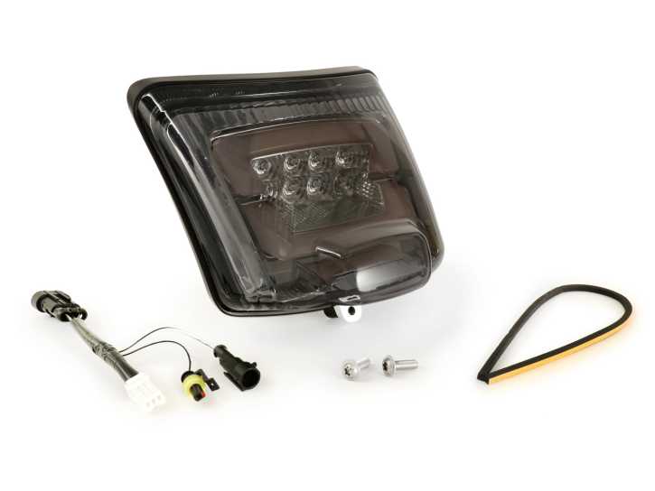 Rücklicht inkl. Rahmen Moto Nostra LED ´Boulder´ Vespa GTS (2019-) GTS125 iGet, GTS300 HPE, GTS SUPER 125/300 HPE, GTS SUPERSPORT 125/300, GTS SUPERTECH 125/300 HPE Glas schwarz/ Rahmen schwarz matt